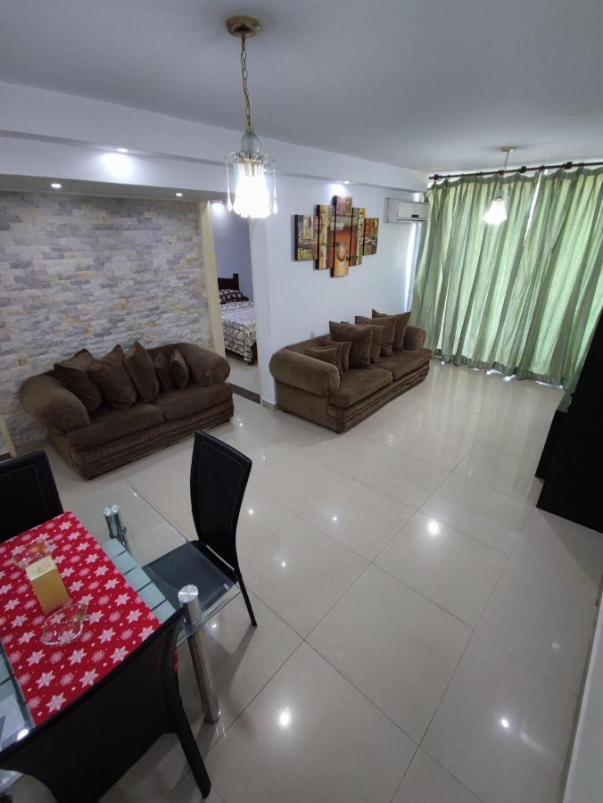Apartamento Frente Al Aeropuerto De Майкетія Екстер'єр фото