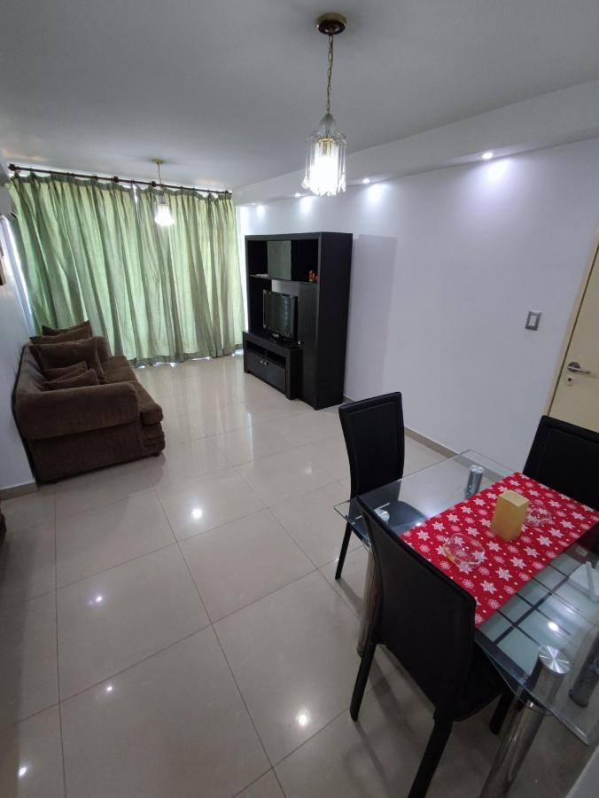Apartamento Frente Al Aeropuerto De Майкетія Екстер'єр фото